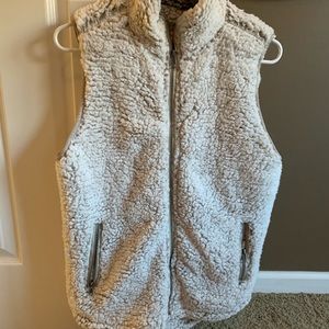 *LIKE NEW* Cozy Neutral Sherpa Vest (SIZE S)